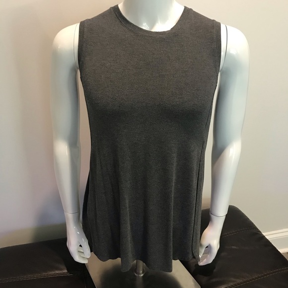 Host Pick🌟Pair of Tank Tops - Picture 10 of 16